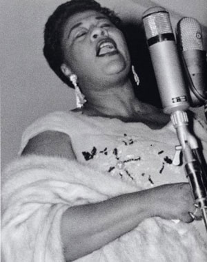 ELLA FITZGERALD PHOTO